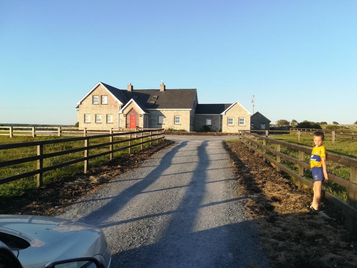 Отели типа «постель и завтрак» Stonehouse with the red door Эннис-4